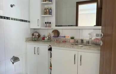 Imagem 16: Casa em Hípica. Churrasqueira, Lareira, 1 Vaga na garageme2 Dormitórios