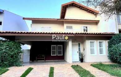 Imagem: A casa em condomínio possui 3 Dormitórios, 2 Banheiros, 4