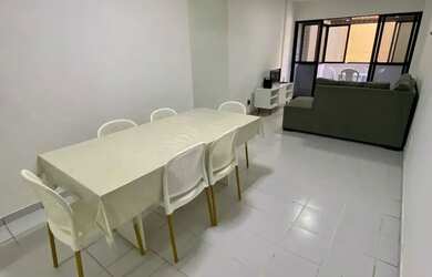 Imagem 8: ATIÚCA vendo APARTAMENTO ENORME à 2 QUADRAS da PRAIA, e ao LADO do CORREDOR...