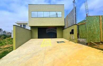 Imagem: O depósito possui 3 Vagas na garagem, 189m² de Área e está