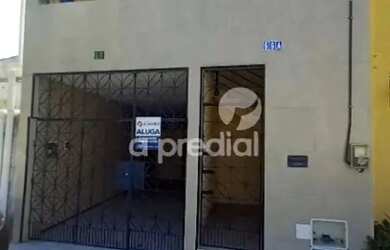 Imagem: A casa possui 3 Dormitórios, 1 Banheiro, 1 Vaga na garagem