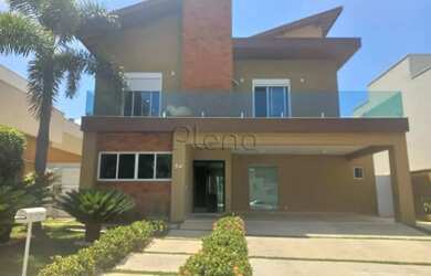 Imagem: A casa em condomínio possui 3 Dormitórios, 1 Banheiro, 4 Vagas