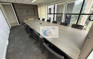 Imagem: O depósito possui 5 Vagas na garagem, 412m² de Área e Imóvel