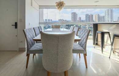 Imagem: O apartamento possui 3 Dormitórios, 3 Banheiros, 2 Vagas na