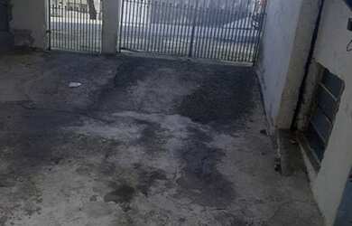 Imagem: A casa possui 1 Dormitório, 1 Banheiro, 1 Vaga na garagem e