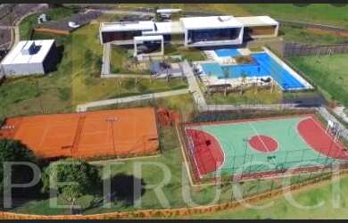 Imagem: O terreno possui 452m² de Área e está localizado em Alphaville