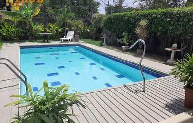 Imagem 7: Contato Fone/WhatsApp Lindo casarão com piscina, na Tamarineira ligue