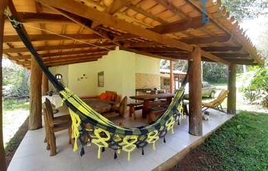 Imagem: A fazenda possui 150m² de Área, Churrasqueira e Piscina e