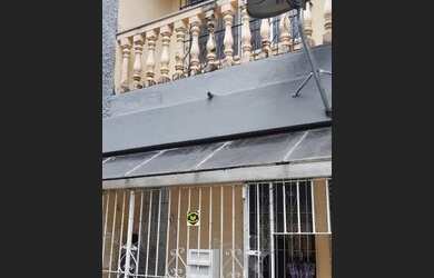 Imagem: A casa possui 5 Dormitórios, 3 Banheiros, 1 Vaga na garagem