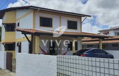 Imagem: A casa possui 3 Dormitórios, 2 Banheiros e 242m² de Área