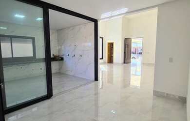 Imagem 7: Belíssima casa no Portal do Sol Green -4 suítes plenas -Valor R$ 2.050.000,00