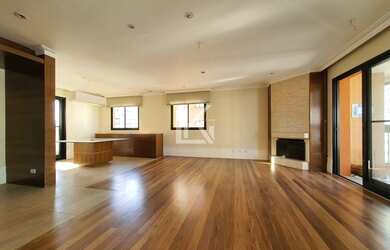 Imagem: O apartamento possui 3 Dormitórios, 5 Banheiros, 4 Vagas na