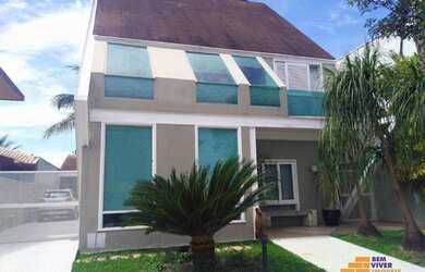 Imagem: A casa em condomínio possui 4 Dormitórios, 3 Banheiros, 5