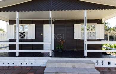 Imagem 2: Porto Alegre - Casa Padrão - Guarujá