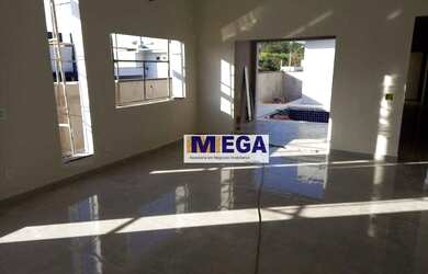 Imagem: A casa possui 3 Dormitórios, 4 Banheiros, 4 Vagas na garagem