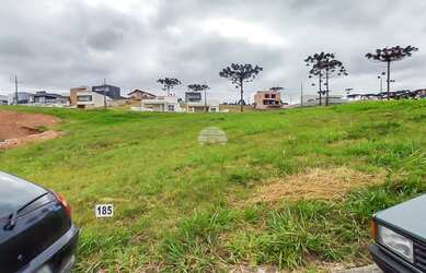 Imagem: O terreno possui 300m² de Área e está localizado em Arruda