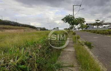 Imagem: O terreno possui 360m² de Área, Imóvel novo e está localizado