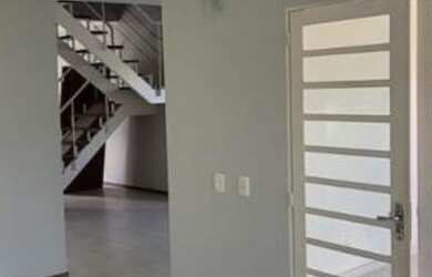 Imagem 2: Casa para venda tem 300 metros quadrados com 4 quartos em Novo Aleixo...