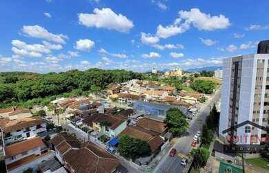 Imagem: O apartamento possui 3 Dormitórios, 1 Banheiro, 1 Vaga na garagem