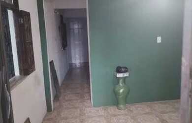Imagem: A casa possui 1 Dormitório, 1 Banheiro e está localizado