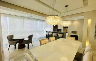 Imagem: O apartamento possui 3 Dormitórios, 4 Banheiros, 4 Vagas na