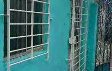 Imagem: A casa possui 1 Dormitório, 1 Banheiro e está localizado