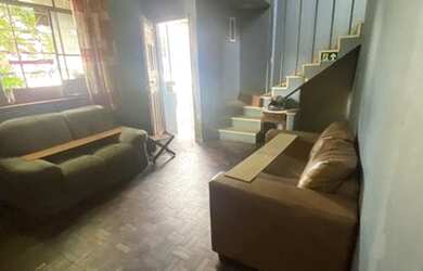 Imagem: A casa possui 2 Dormitórios, 2 Banheiros e 60m² de Área e