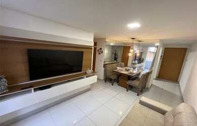 Imagem: O apartamento possui 2 Dormitórios, 2 Banheiros, 1 Vaga na