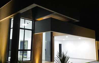 Imagem: A casa em condomínio possui 3 Dormitórios e está localizado