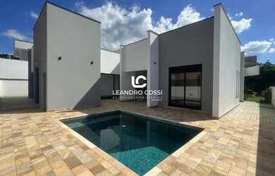 Imagem: A casa em condomínio possui 3 Dormitórios, 5 Banheiros, 4