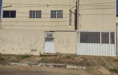 Imagem: O apartamento para alugar possui 3 Dormitórios, 1 Banheiro