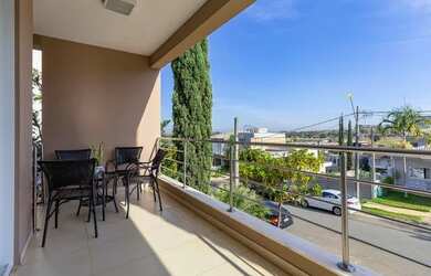 Imagem 3: Venda Casa com 298,00 m², 3 dormitório s , 4 vaga s . Swiss Park, Campinas