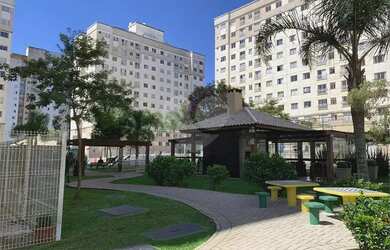 Imagem: O apartamento possui 3 Dormitórios, 1 Banheiro, 1 Vaga na garagem