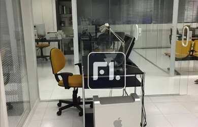 Imagem: O depósito possui 2 Vagas na garagem, 117m² de Área e Imóvel