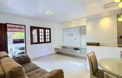 Imagem: A casa em condomínio possui 3 Dormitórios, 2 Banheiros, 2