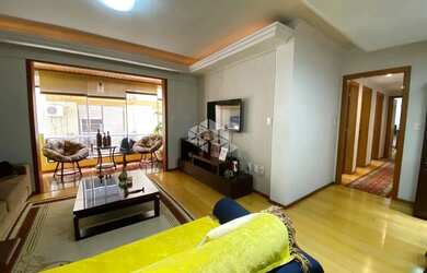 Imagem: O apartamento possui 4 Dormitórios, 3 Banheiros, 1 Vaga na