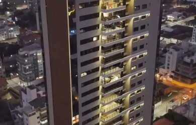 Imagem: O apartamento possui 3 Dormitórios, 4 Banheiros, 2 Vagas na