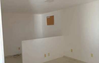 Imagem 7: Espaço comercial com 80m², andar térreo e superior, com salas, estrutura...