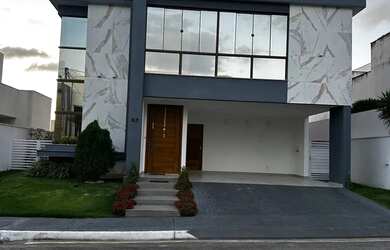 Imagem: A casa em condomínio possui 4 Dormitórios, 5 Banheiros, 2