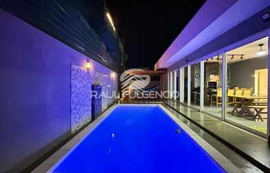 Imagem: A casa em condomínio possui 3 Dormitórios, 2 Banheiros, 4