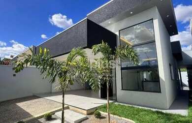 Imagem 3: Casa moderna completa com piscina, churrasqueira e suíte master