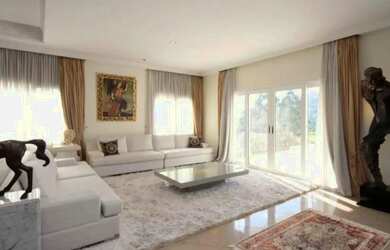 Imagem 10: Casa à venda e para alugar em Santana de Parnaíba, Alphaville, com 6...