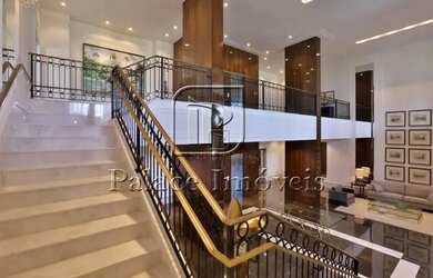 Imagem: A casa possui 4 Dormitórios, 5 Banheiros, 5 Vagas na garagem