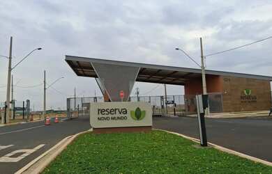 Imagem: O terreno à venda possui 298m² de Área e Imóvel novo e está