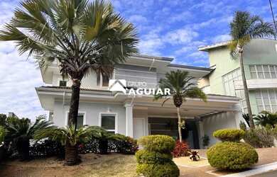 Imagem: A casa em condomínio possui 3 Dormitórios, 5 Banheiros, 4