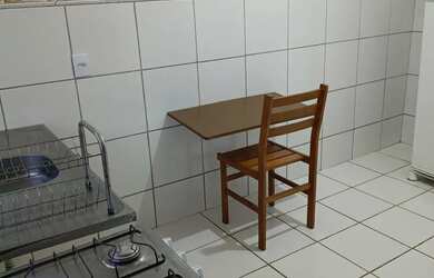 Imagem: A kitnet possui 1 Dormitório, 1 Banheiro e está localizado