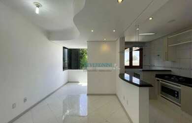 Imagem: O apartamento possui 2 Dormitórios, 1 Banheiro, 2 Vagas na