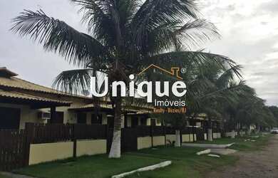 Imagem: A casa possui 2 Dormitórios, 3 Banheiros, 1 Vaga na garagem