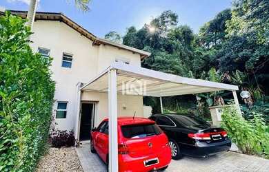 Imagem: A casa em condomínio possui 3 Dormitórios, 2 Banheiros, 2