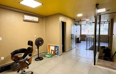 Imagem: O depósito possui 150m² de Área e está localizado em Marco